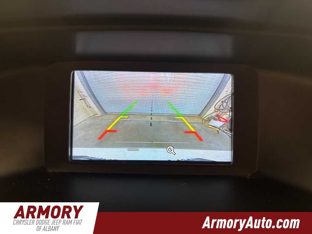 Thumbnail: 2017 Ford Focus - 17