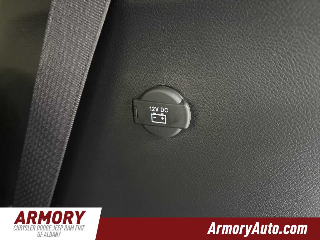 Thumbnail: 2026 Chrysler Pacifica - 28