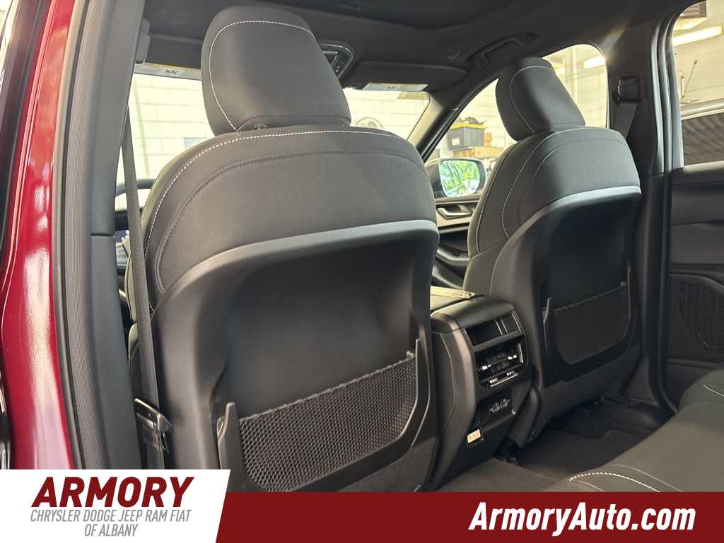 Thumbnail: 2025 Jeep Grand Cherokee - 26