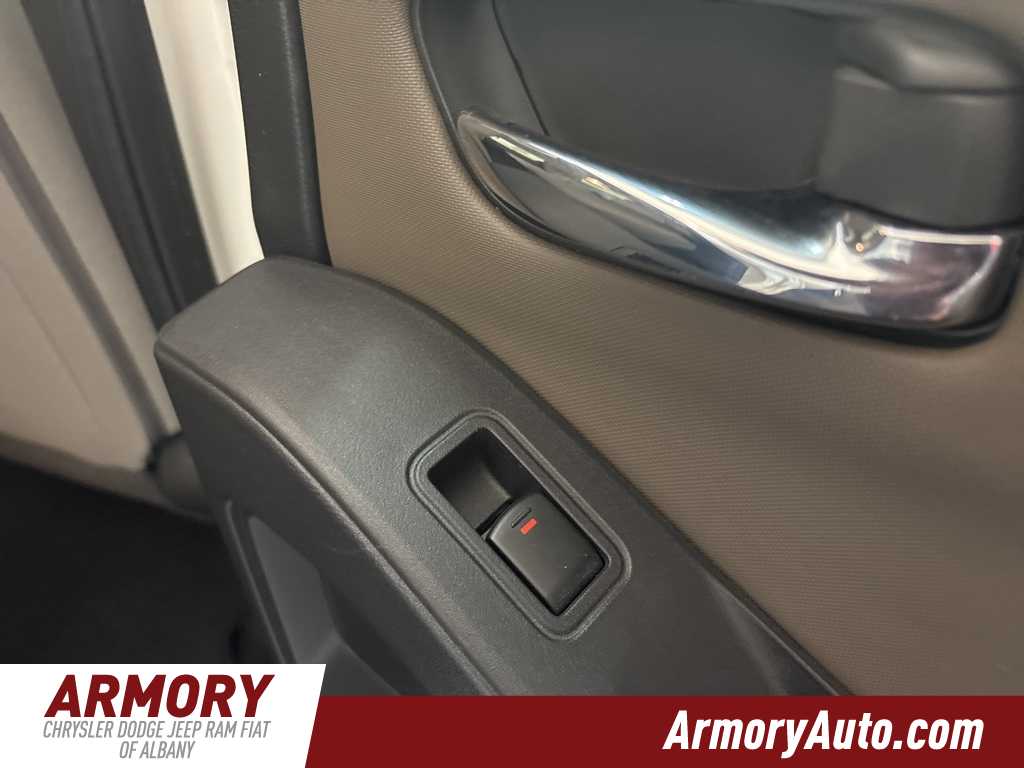 Thumbnail: 2022 Nissan Frontier - 27