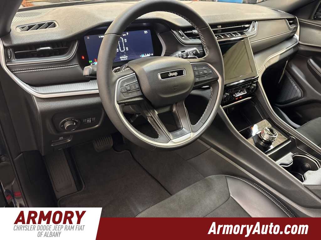 Thumbnail: 2025 Jeep Grand Cherokee L - 9