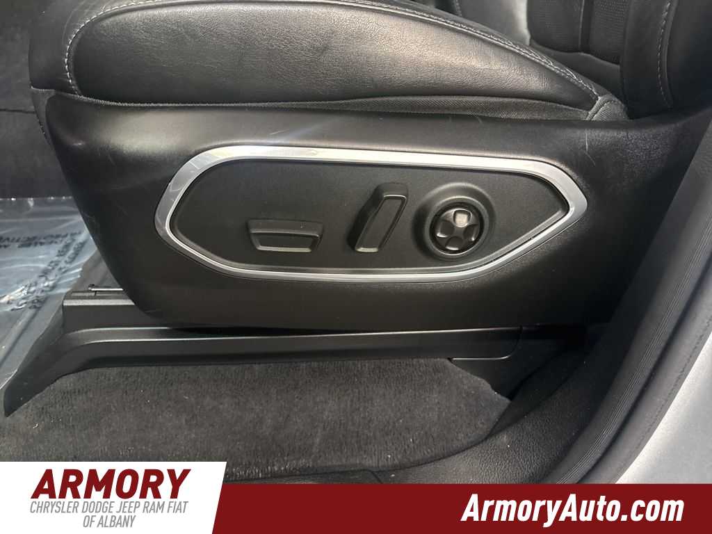 Thumbnail: 2024 Jeep Wagoneer - 15