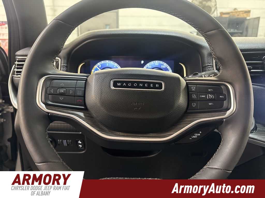 Thumbnail: 2024 Jeep Wagoneer - 16