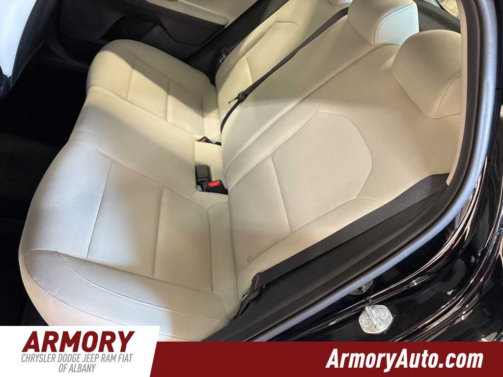 Thumbnail: 2023 Kia Forte - 26