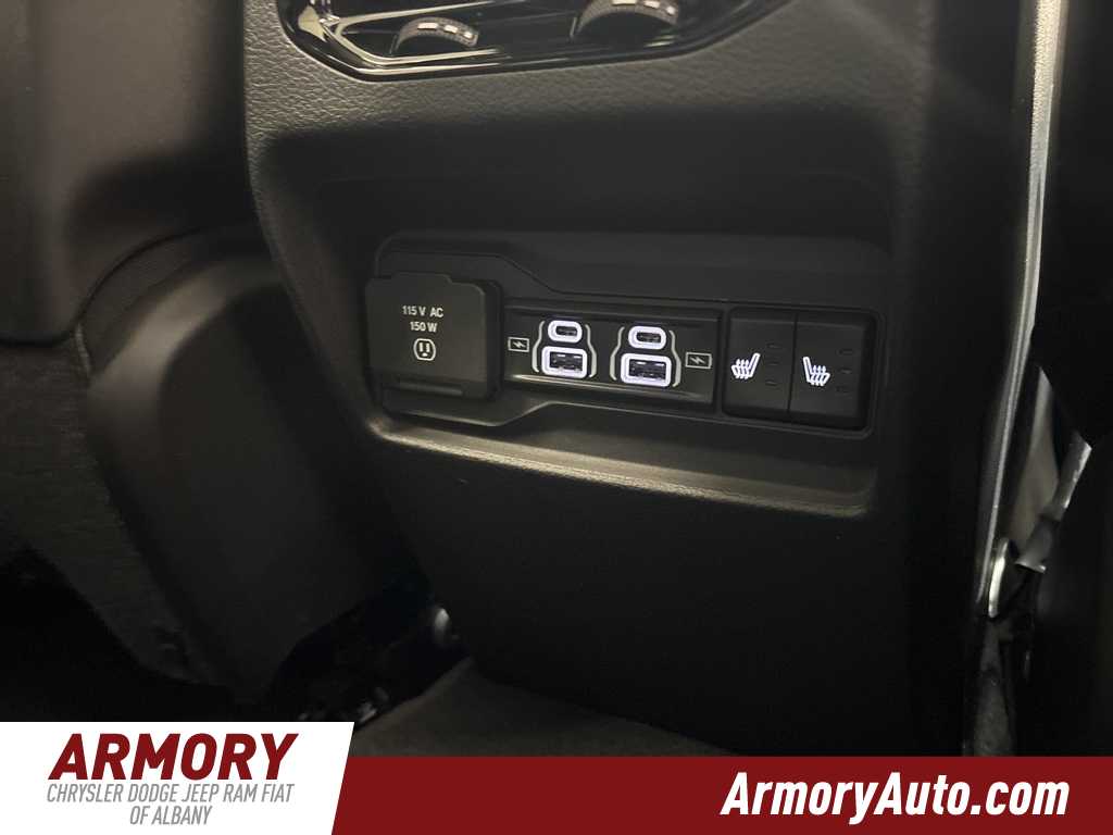 Thumbnail: 2025 Jeep Grand Cherokee - 34