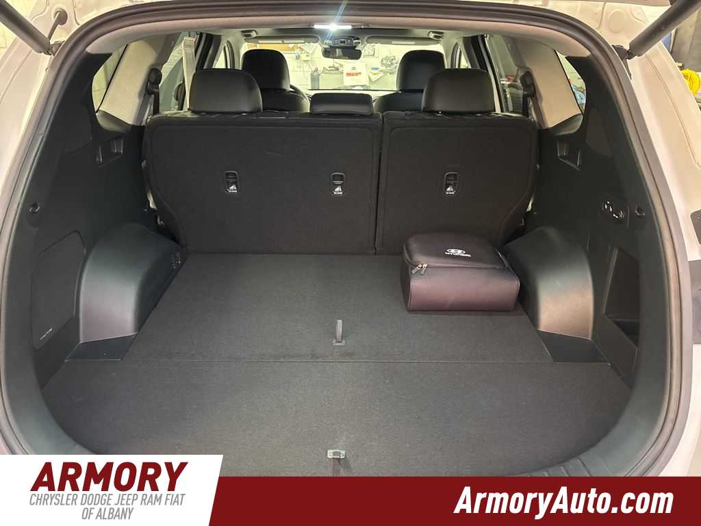 Thumbnail: 2022 Hyundai Santa Fe - 28