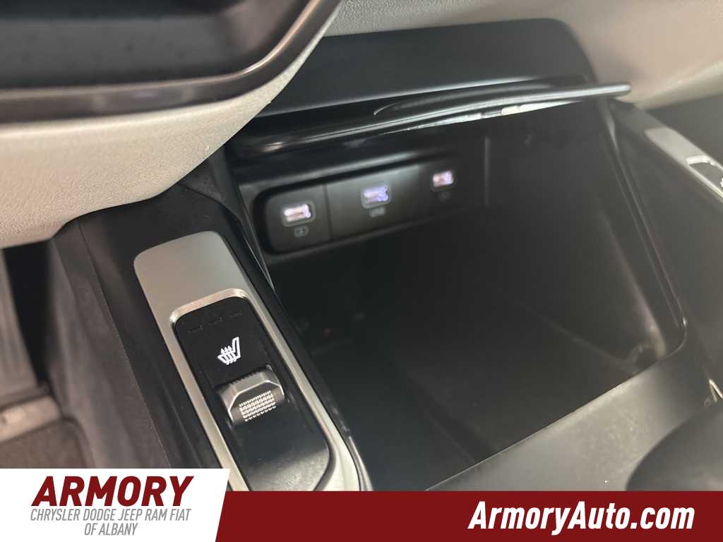 Thumbnail: 2022 Kia Sorento - 20