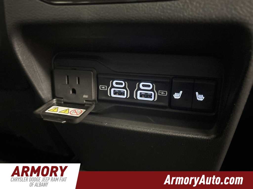 Thumbnail: 2025 Jeep Grand Cherokee - 33