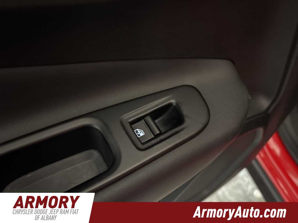 Thumbnail: 2023 Jeep Renegade - 24