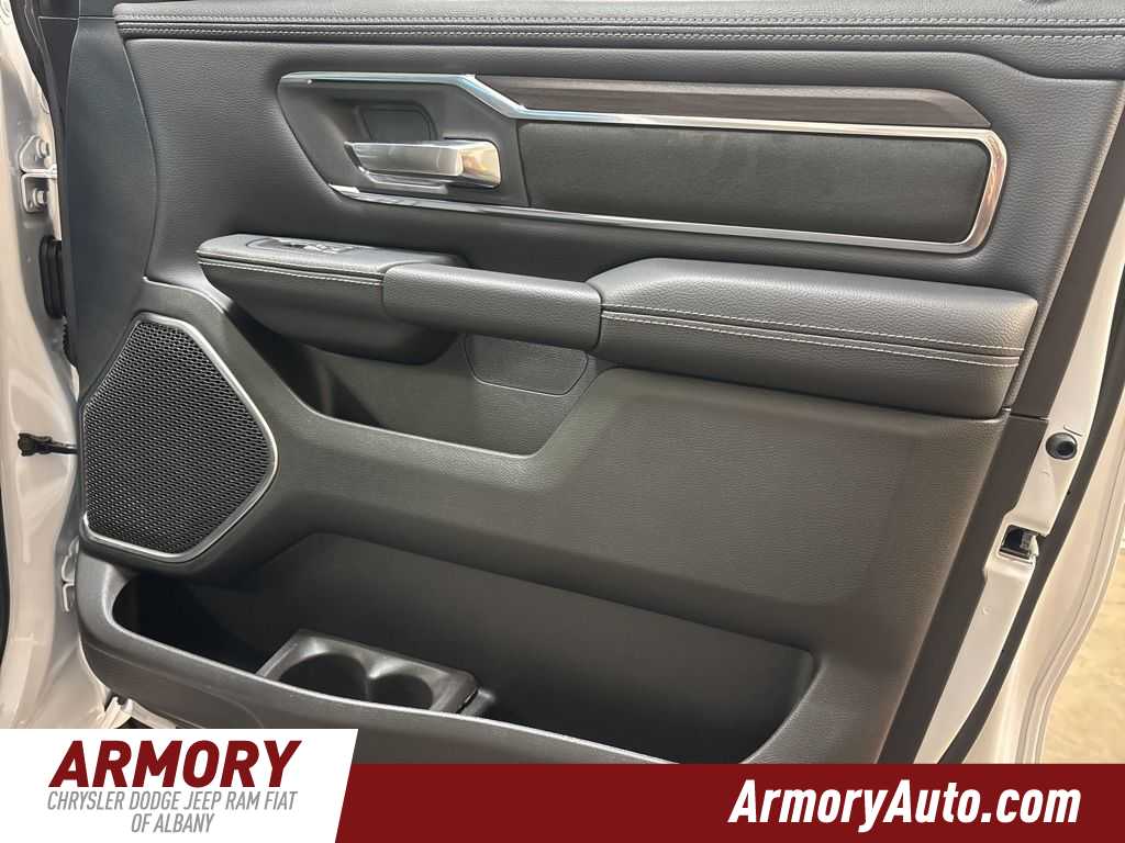Thumbnail: 2026 RAM 1500 - 37
