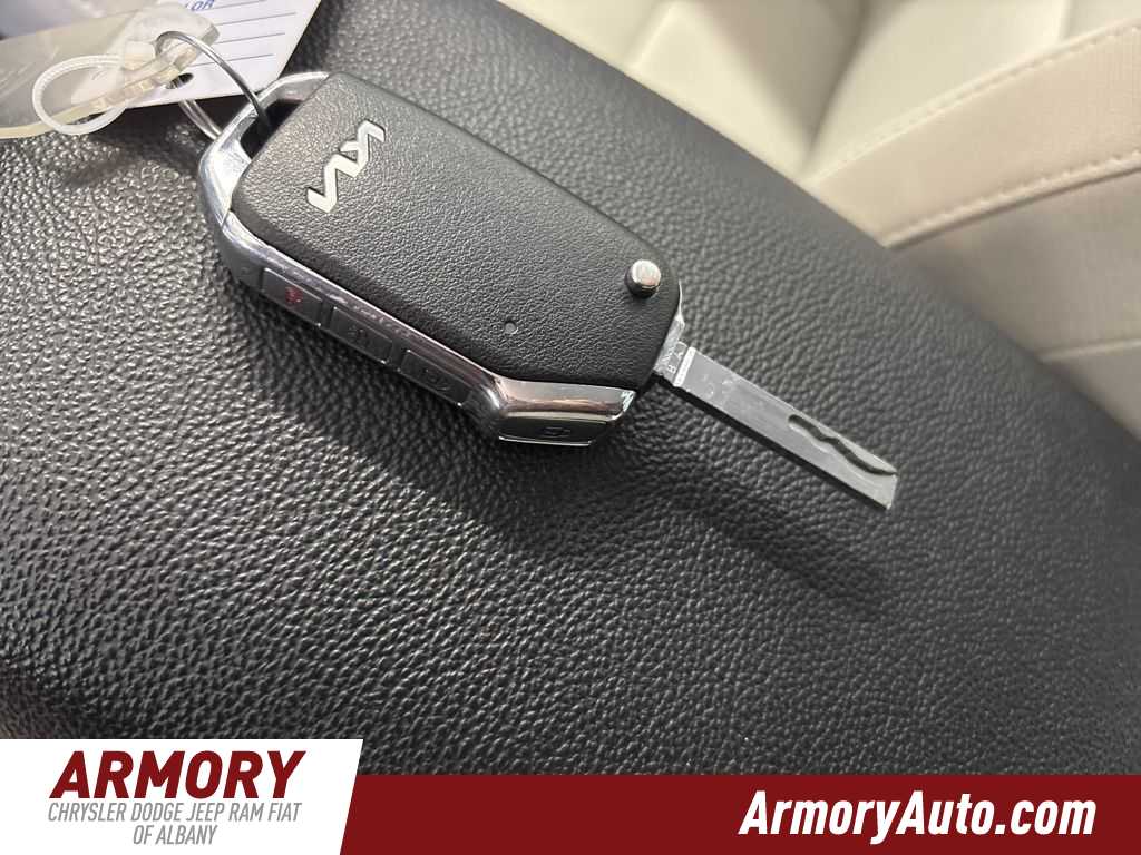 Thumbnail: 2023 Kia Forte - 21