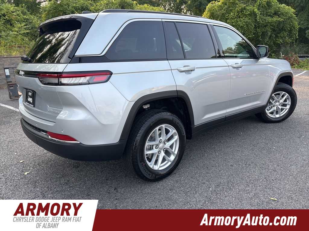 Thumbnail: 2025 Jeep Grand Cherokee - 4