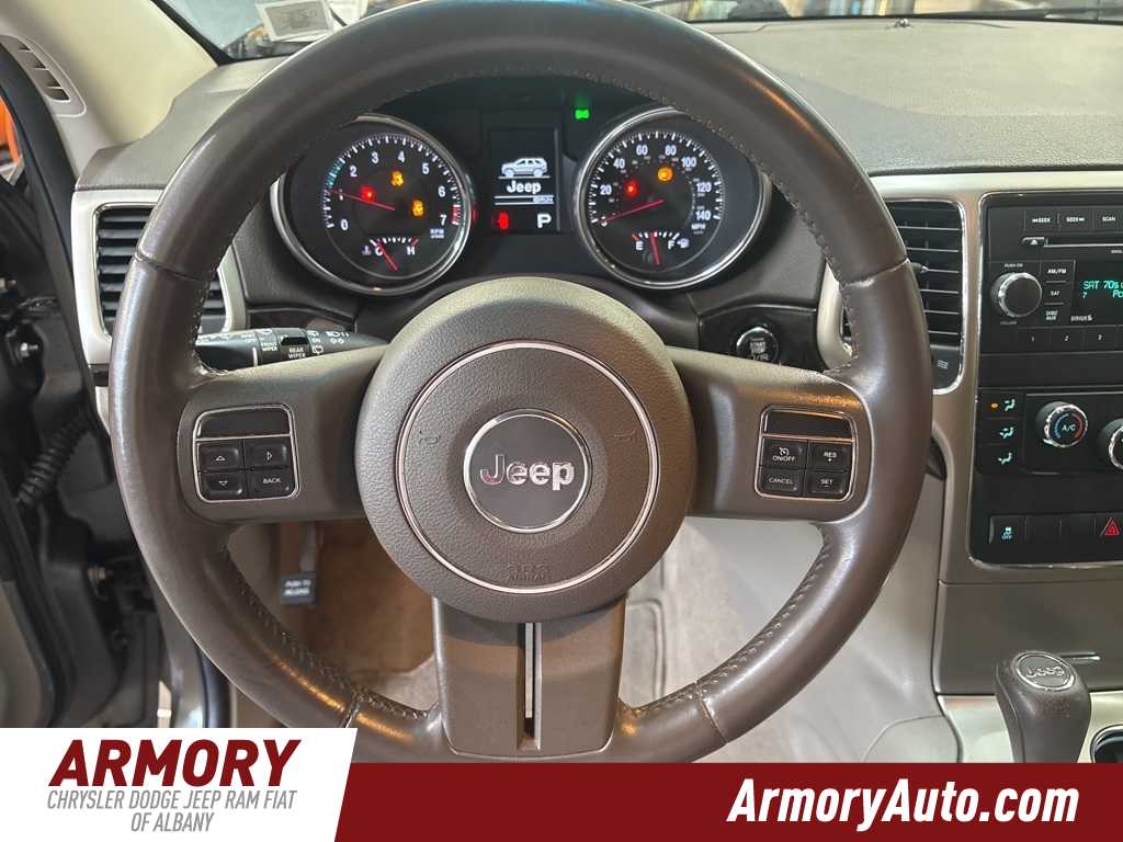 Thumbnail: 2013 Jeep Grand Cherokee - 14