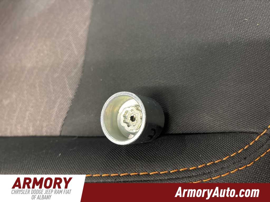 Thumbnail: 2021 Jeep Gladiator - 38