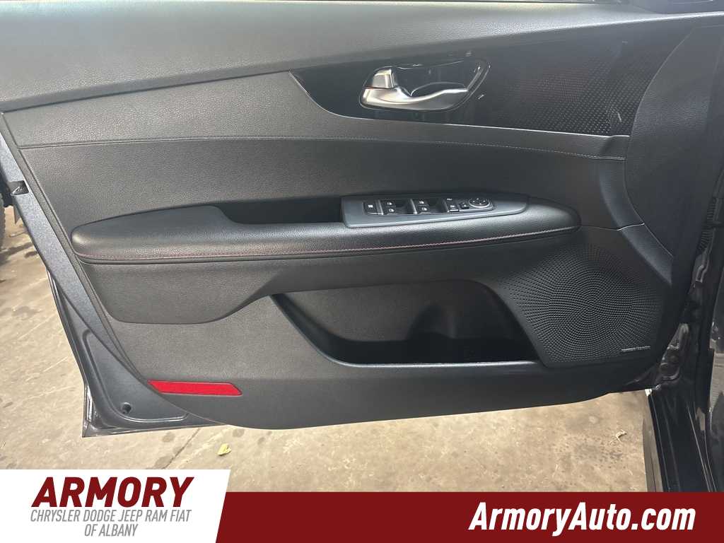 Thumbnail: 2020 Kia Forte - 7