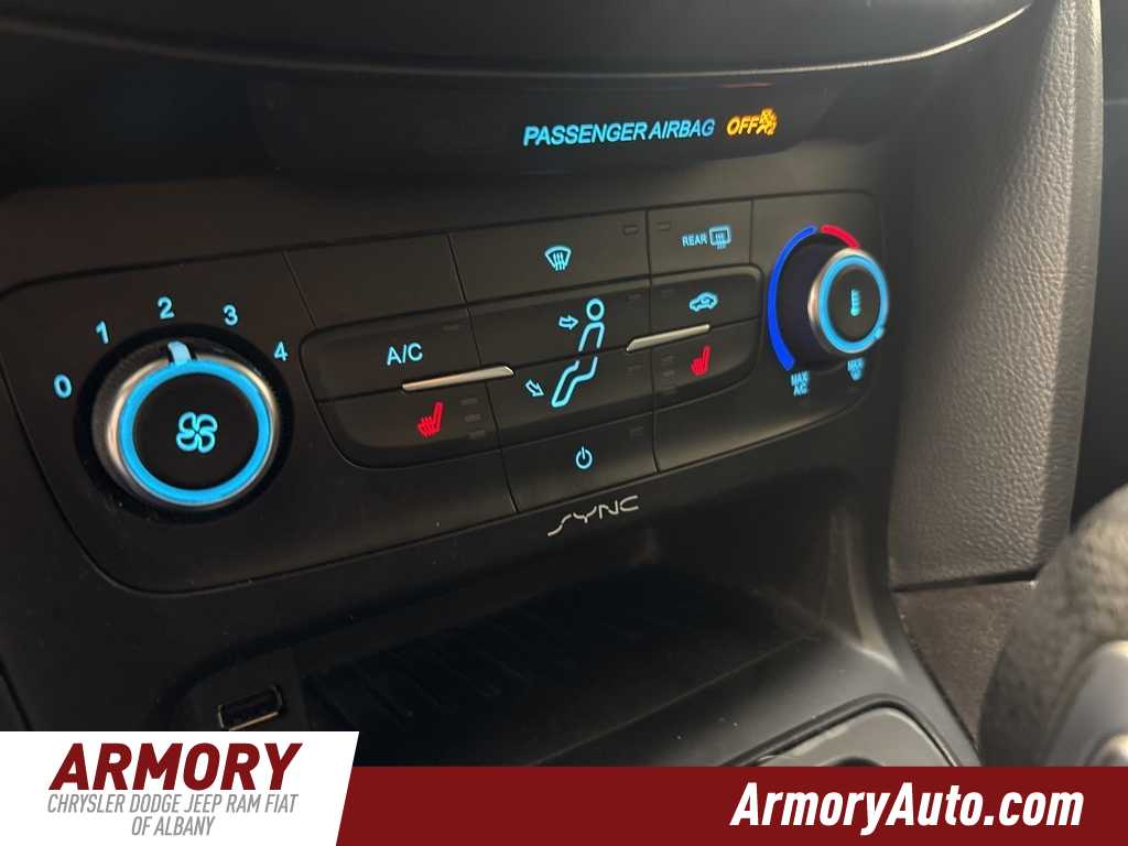 Thumbnail: 2017 Ford Focus - 19