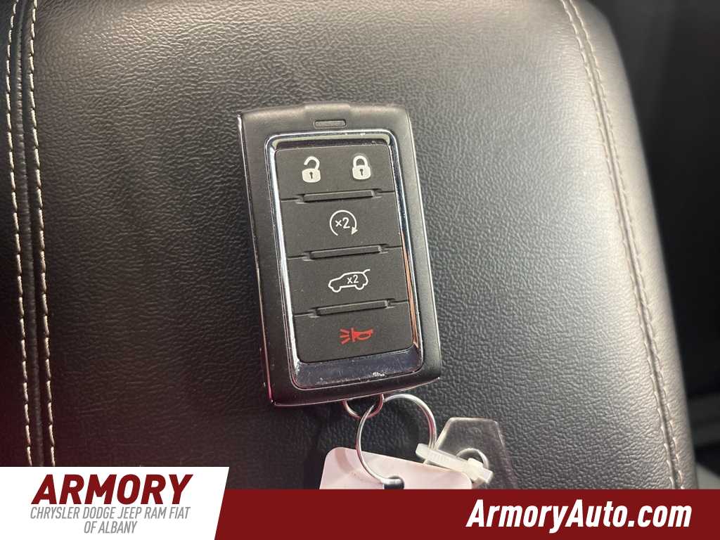 Thumbnail: 2025 Jeep Grand Cherokee - 21