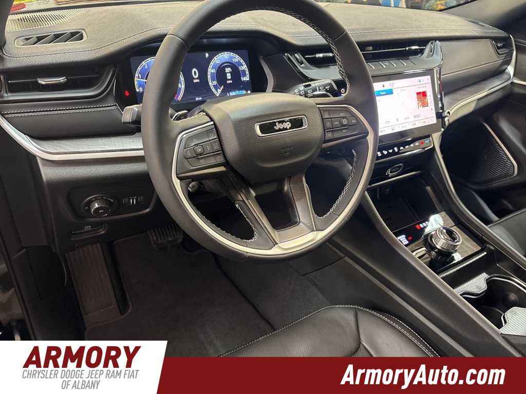 Thumbnail: 2026 Jeep Grand Cherokee - 9