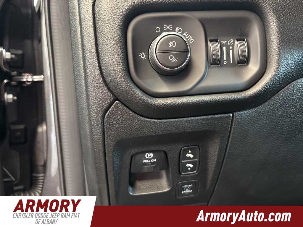 Thumbnail: 2026 RAM 1500 - 13