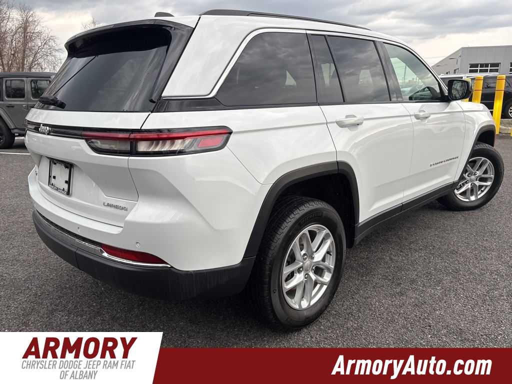 Thumbnail: 2025 Jeep Grand Cherokee - 4