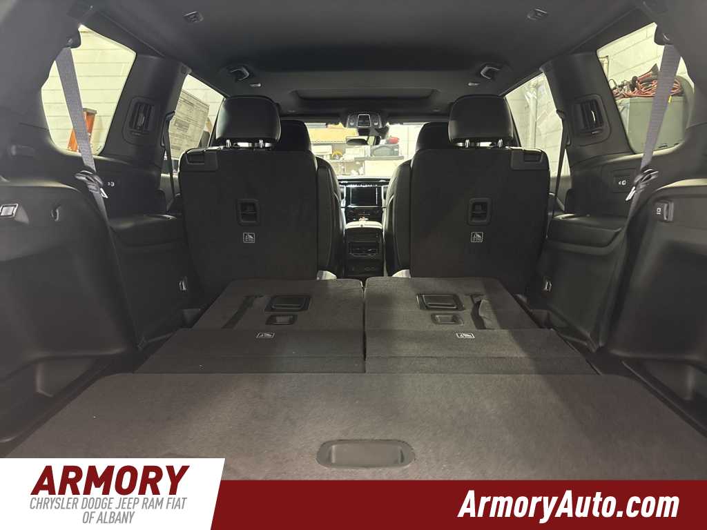 Thumbnail: 2025 Jeep Grand Cherokee L - 29