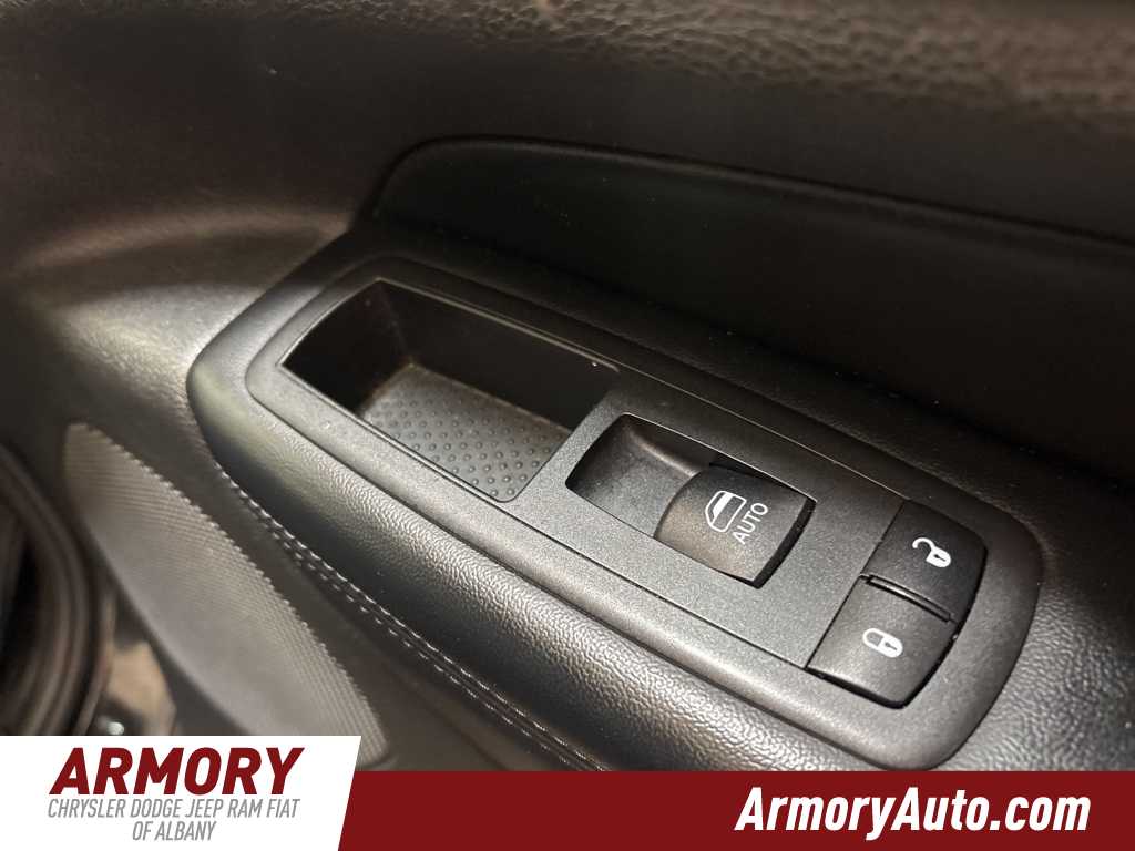 Thumbnail: 2020 Jeep Grand Cherokee - 36