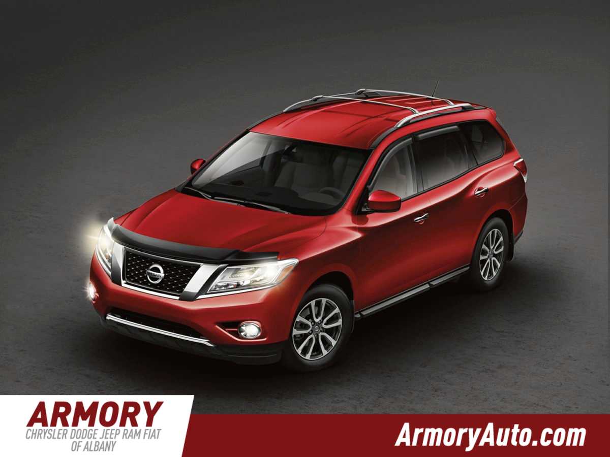 2013 Nissan Pathfinder SL's photo