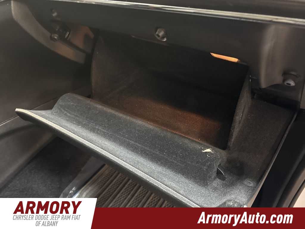 Thumbnail: 2020 Jeep Grand Cherokee - 40