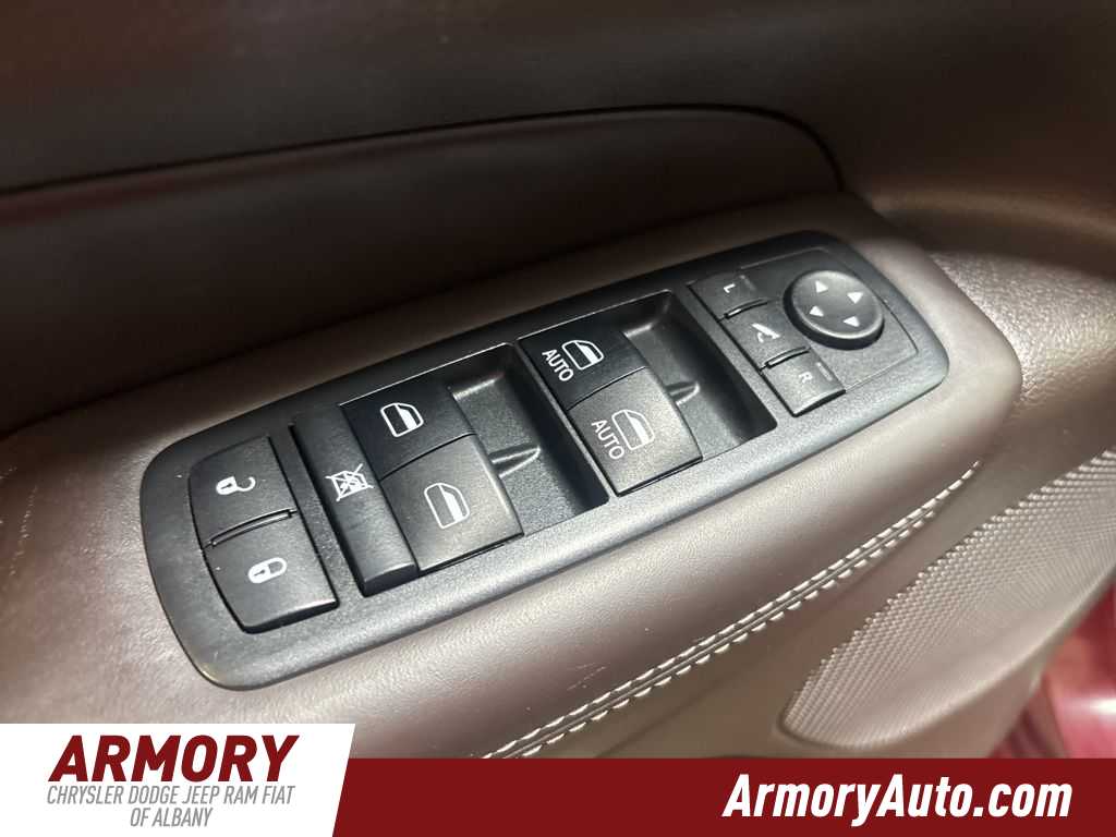 Thumbnail: 2018 Jeep Grand Cherokee - 8