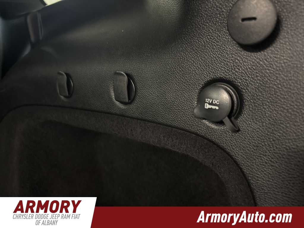 Thumbnail: 2017 Jeep Grand Cherokee - 26