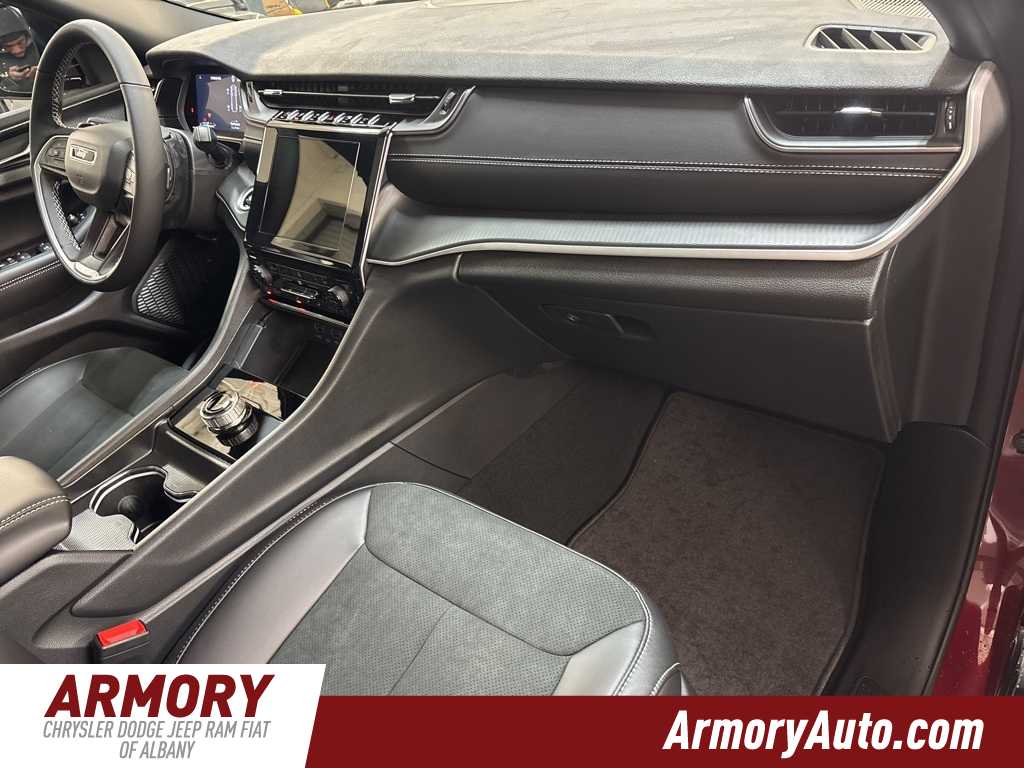 Thumbnail: 2025 Jeep Grand Cherokee - 36