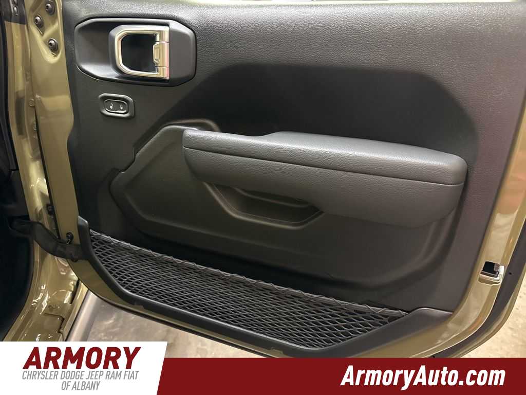 Thumbnail: 2026 Jeep Wrangler - 32