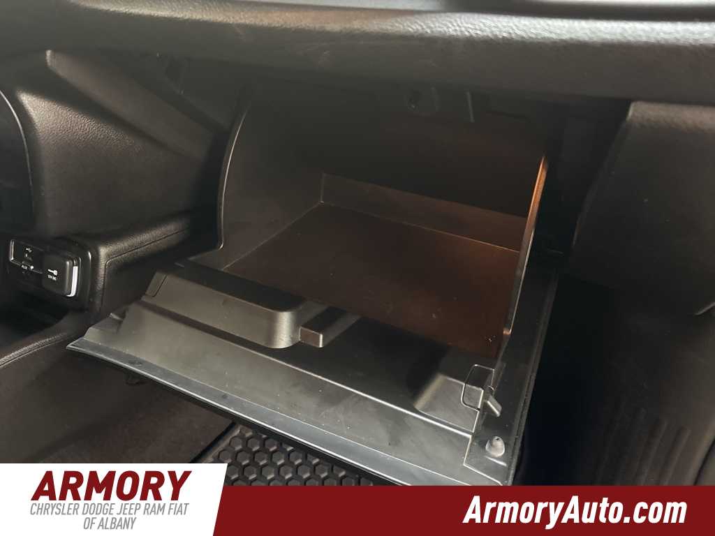 Thumbnail: 2023 Jeep Renegade - 38