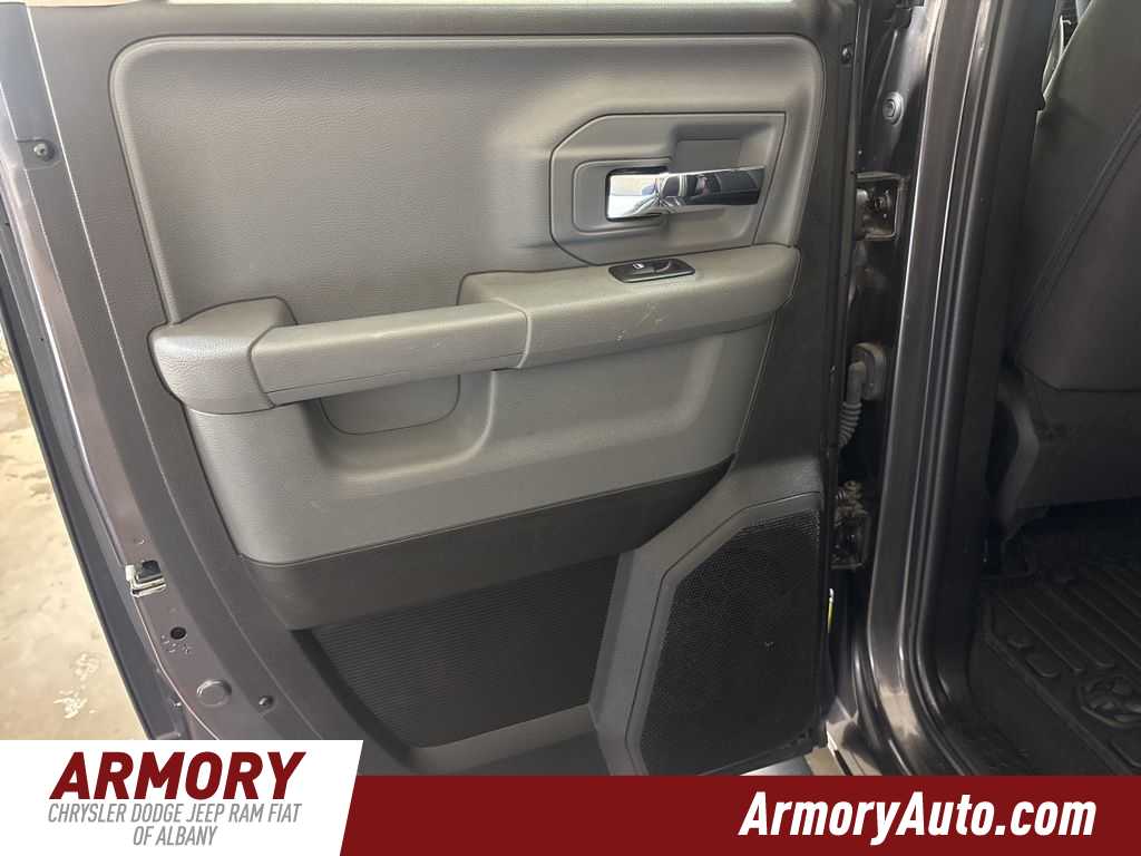 Thumbnail: 2019 RAM 1500 Classic - 24