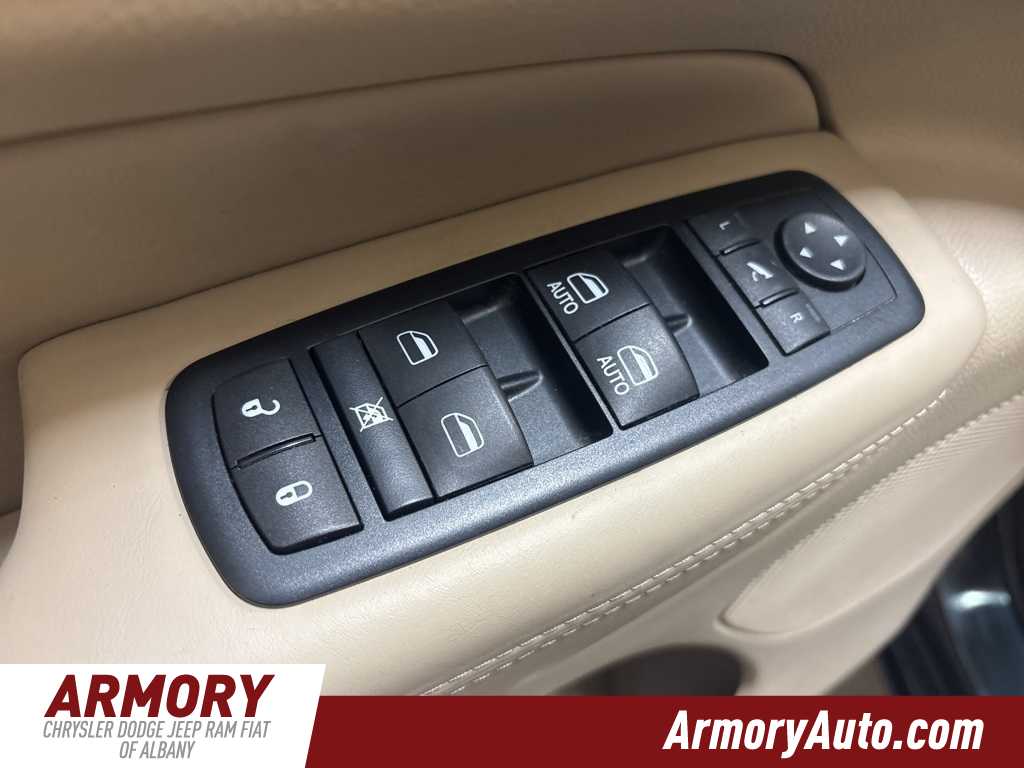 Thumbnail: 2016 Jeep Grand Cherokee - 8