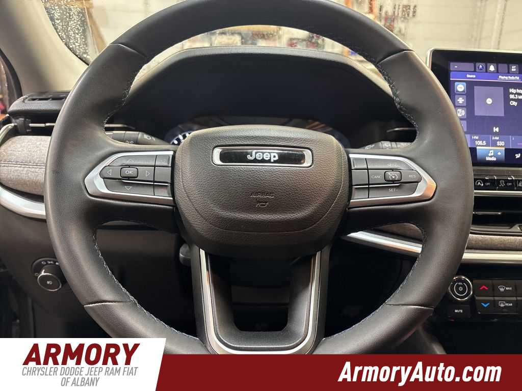 Thumbnail: 2022 Jeep Compass - 14