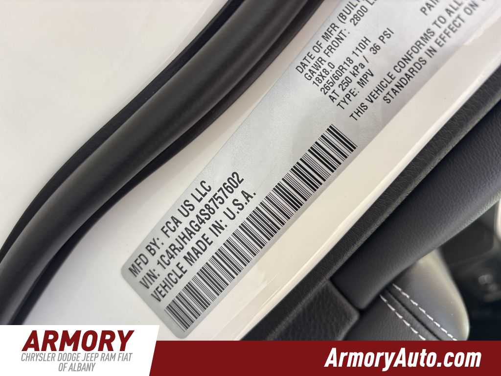 Thumbnail: 2025 Jeep Grand Cherokee - 37