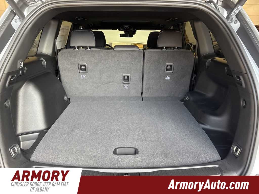 Thumbnail: 2026 Jeep Grand Cherokee - 29