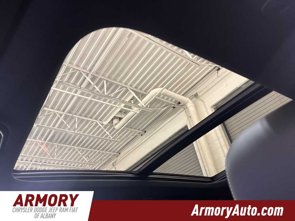 Thumbnail: 2025 Jeep Grand Cherokee - 22