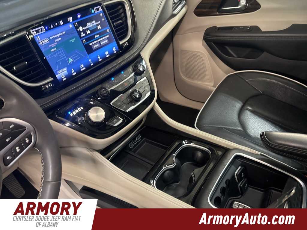 Thumbnail: 2023 Chrysler Pacifica - 15