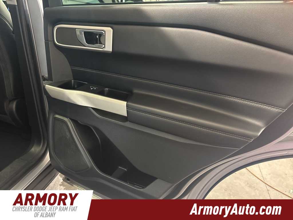 Thumbnail: 2021 Ford Explorer - 31