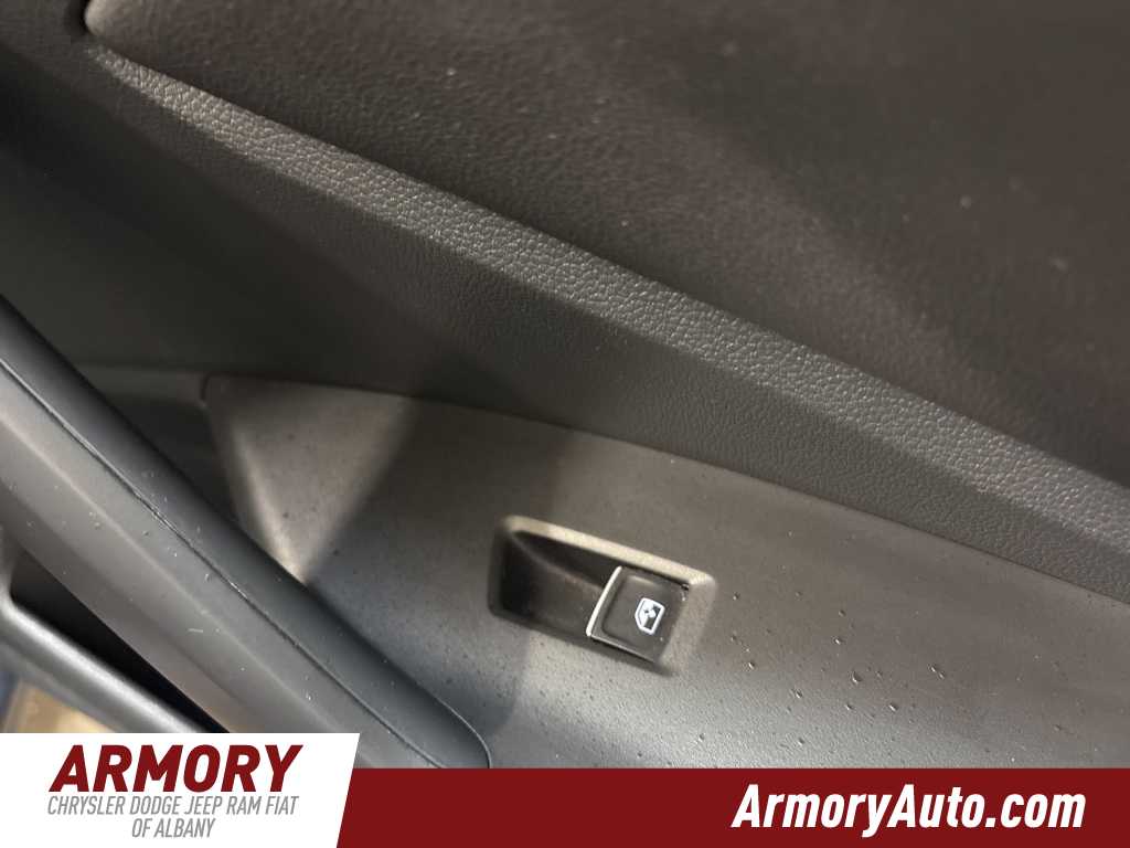 Thumbnail: 2024 Volkswagen Jetta - 34