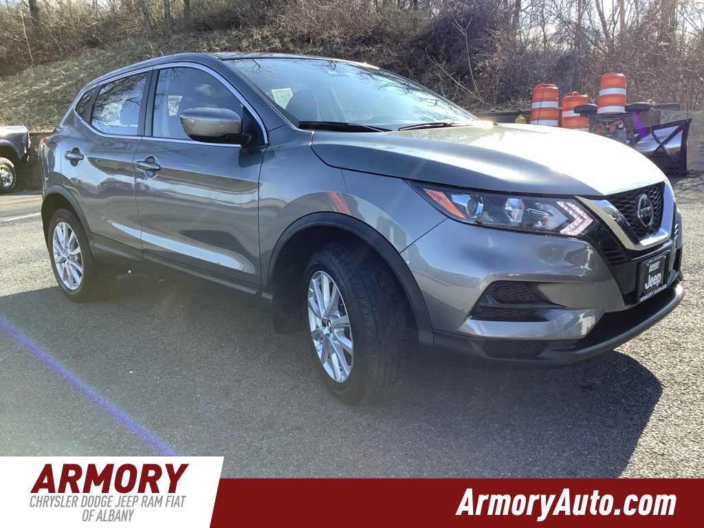2021 Nissan Rogue Sport S 3