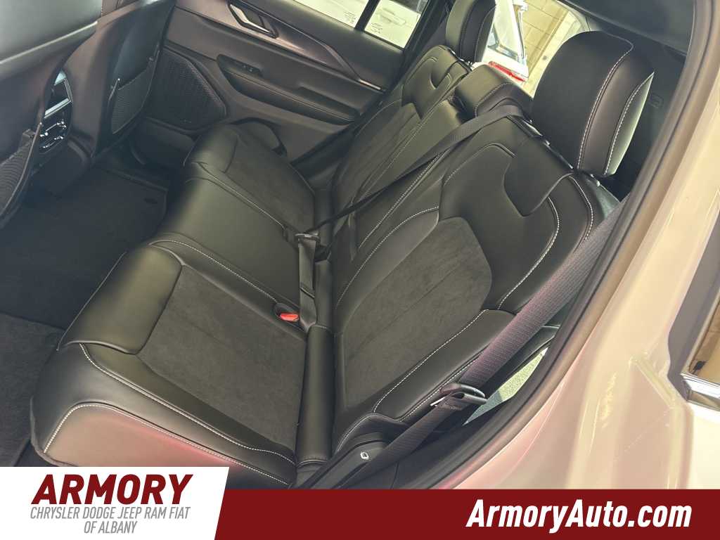 Thumbnail: 2025 Jeep Grand Cherokee - 22