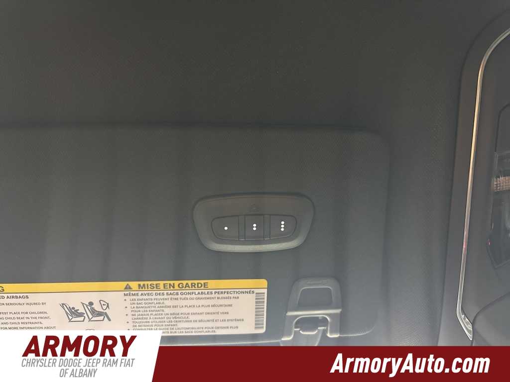 Thumbnail: 2025 Jeep Grand Cherokee - 21