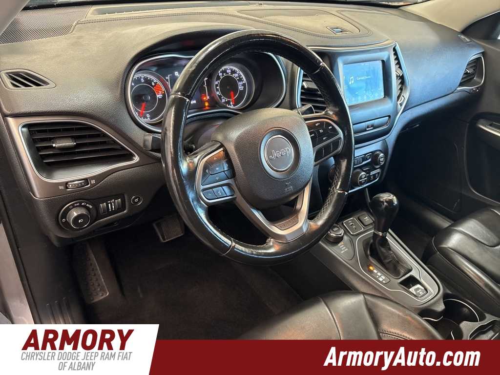 Thumbnail: 2019 Jeep Cherokee - 9