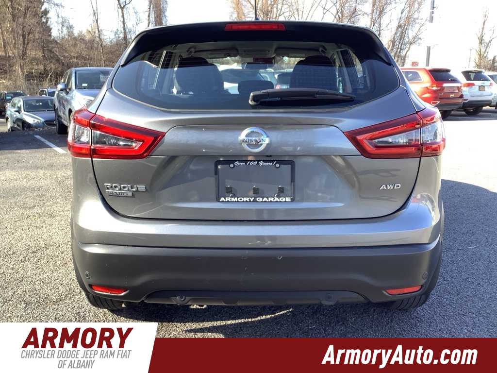2021 Nissan Rogue Sport S 5