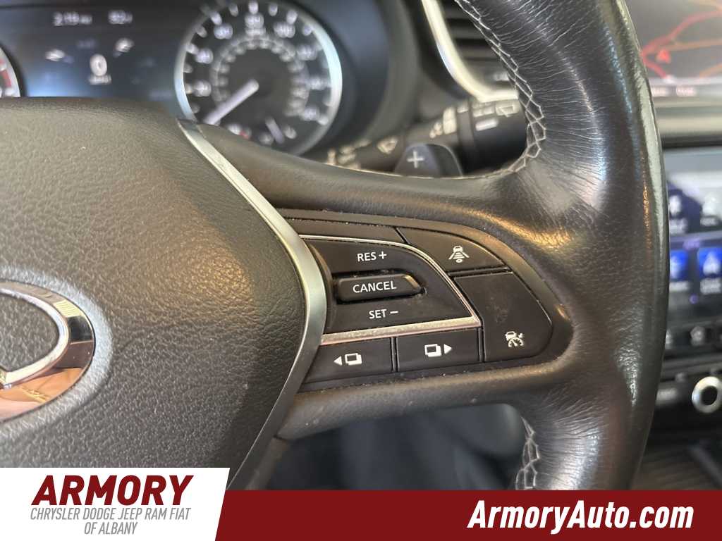 Thumbnail: 2019 INFINITI QX50 - 17