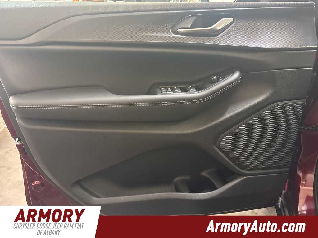 Thumbnail: 2025 Jeep Grand Cherokee - 7