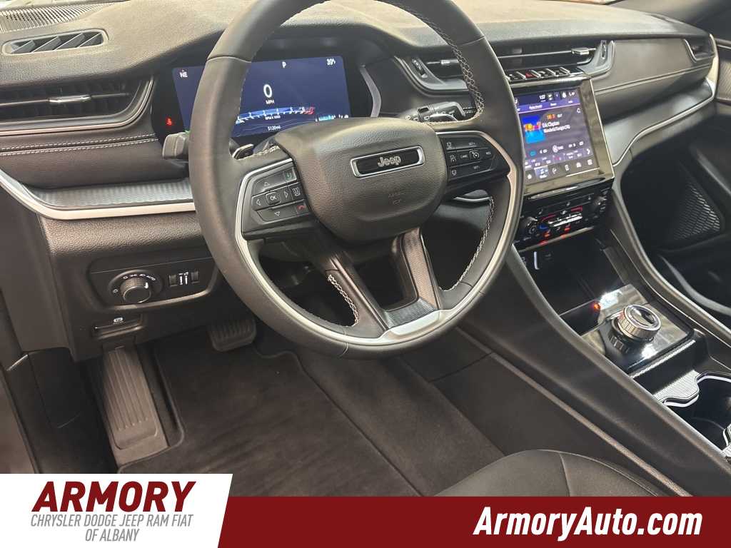 Thumbnail: 2025 Jeep Grand Cherokee - 9